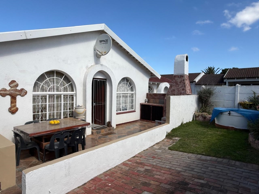 2 Bedroom Property for Sale in Aston Bay Eastern Cape